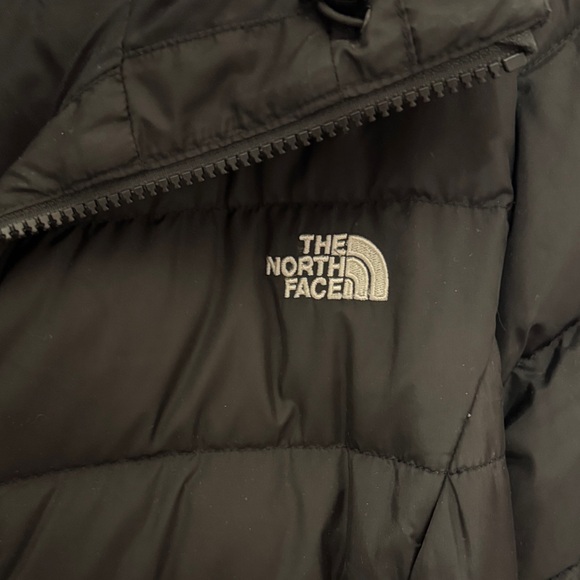 North Face Women's Quilted Black Puffer Coat - Picture 3 of 5